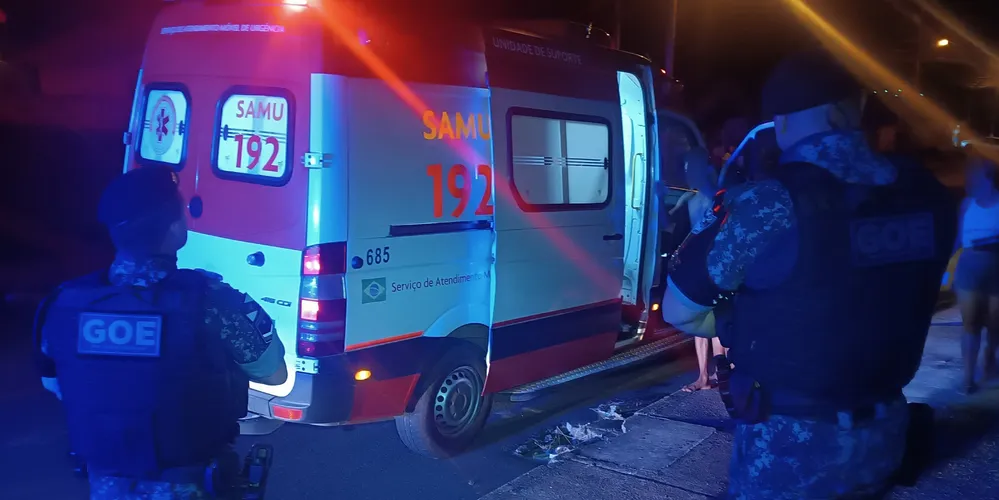 Vítimas foram atendidas na ambulância do Samu