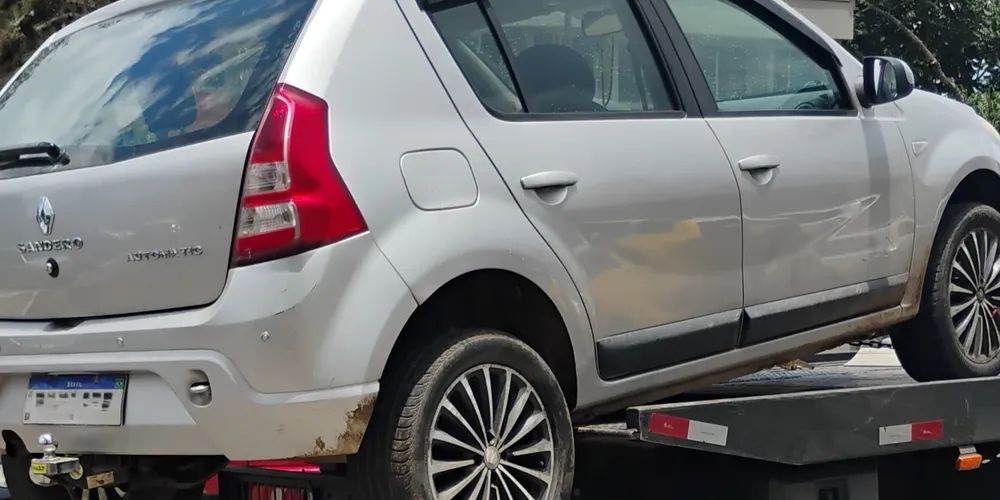 Veículo foi levado para o pátio da 13ª Subdivisão Policial