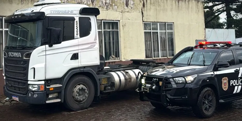 Veículo foi recuperado pela polícia de Guarapuava