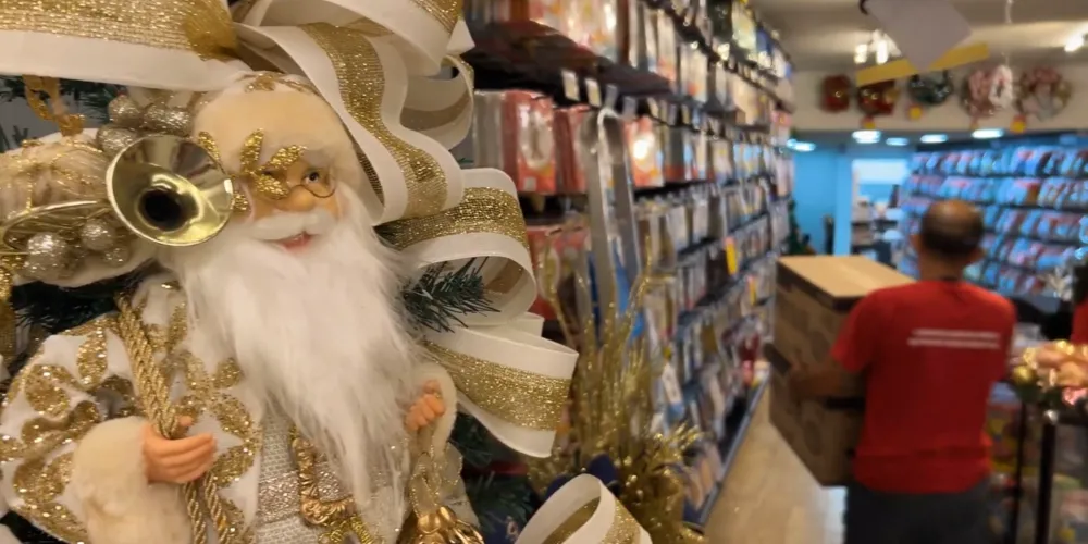 Mari, gerente da Ultrapack, fala sobre quais enfeites são essenciais para a casa