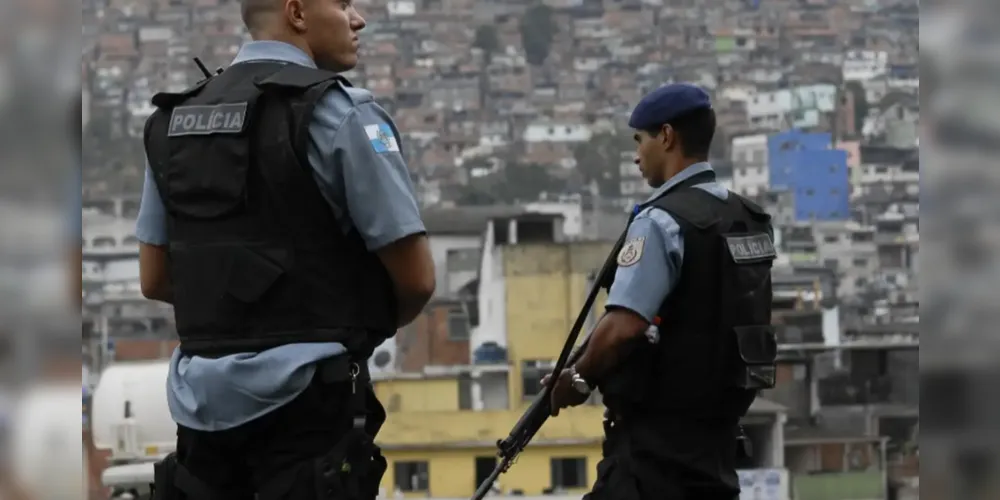 Medida estabelece diretrizes para o uso gradativo de armas para evitar a violência policial em todo o país