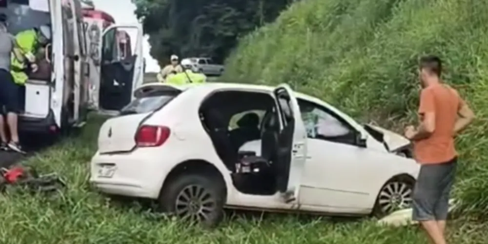 Duas pessoas morreram no local