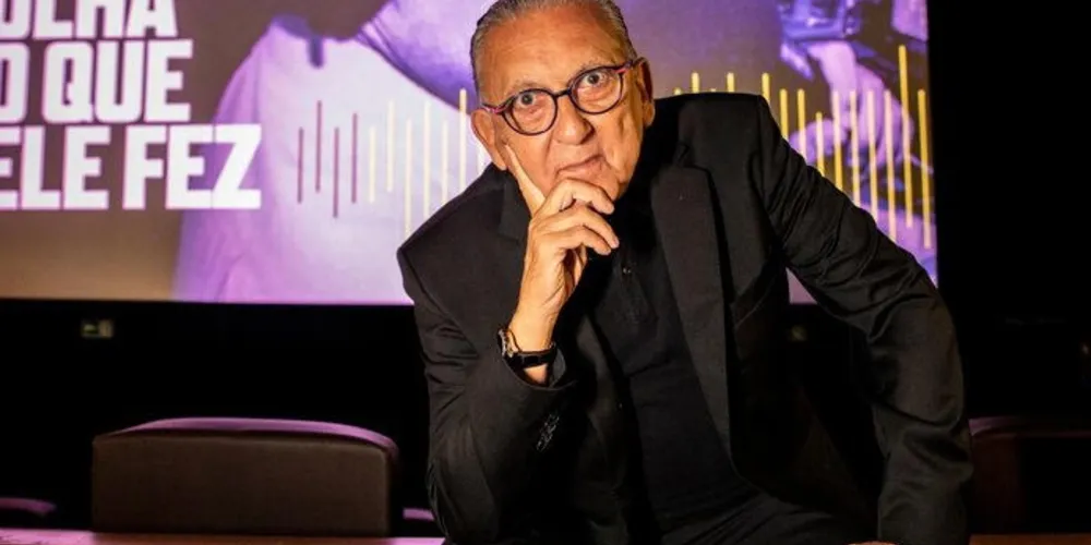 Galvão Bueno trabalhou na Band com a narração de transmissões da Fórmula 1, entre 1977 e 1981