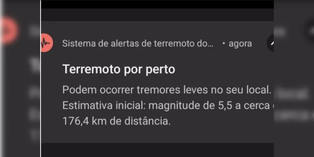 Quando um tremor é detectado, o celular envia informações para os servidores do Google