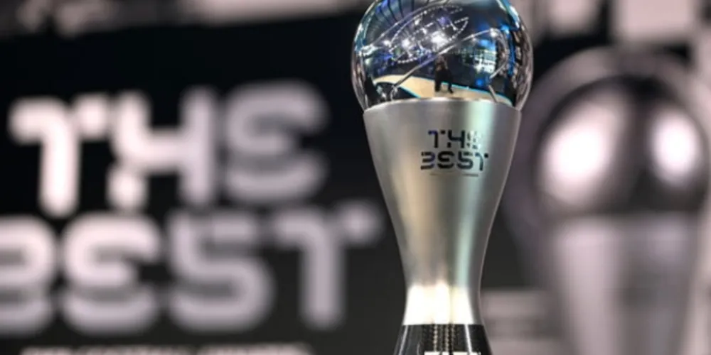 Vini concorre com alguns companheiros de equipe, como Bellingham, Kylian Mbappé, Carvajal e Toni Kroos