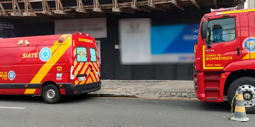 O rapaz foi socorrido com ferimentos moderados e sentia muita dor nas costas e no quadril