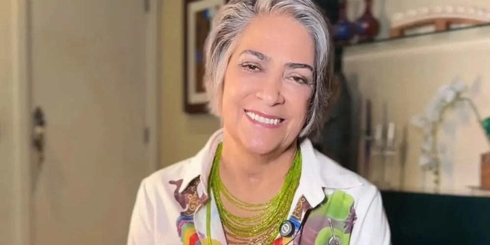 A influenciadora Fernanda Britto, que dava aulas de etiqueta nas redes sociais