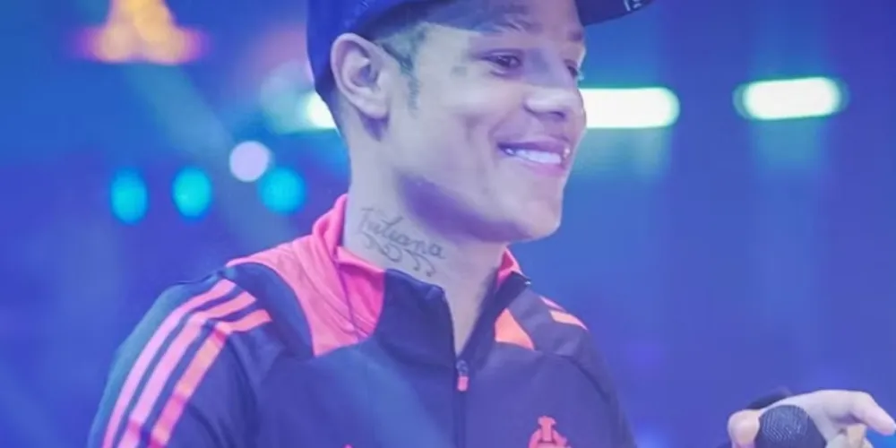 Boladin 211 é o nome artístico de Bernardo Soares da Rosa, de 20 anos