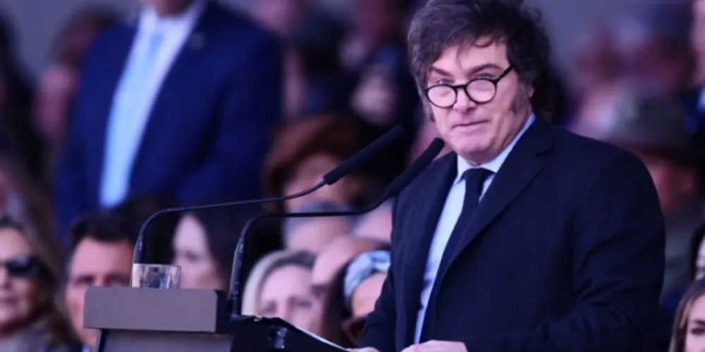 O porta-voz pontuou ainda que o governo argentino não permitirá que “um organismo internacional intervenha” na soberania do país