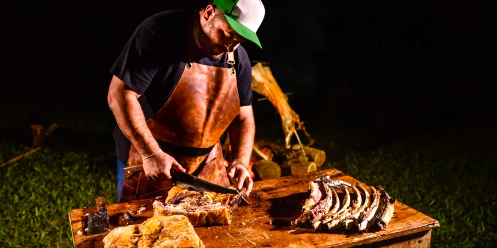 Para a vaga de 'Churrasqueiro' precisa de experiência