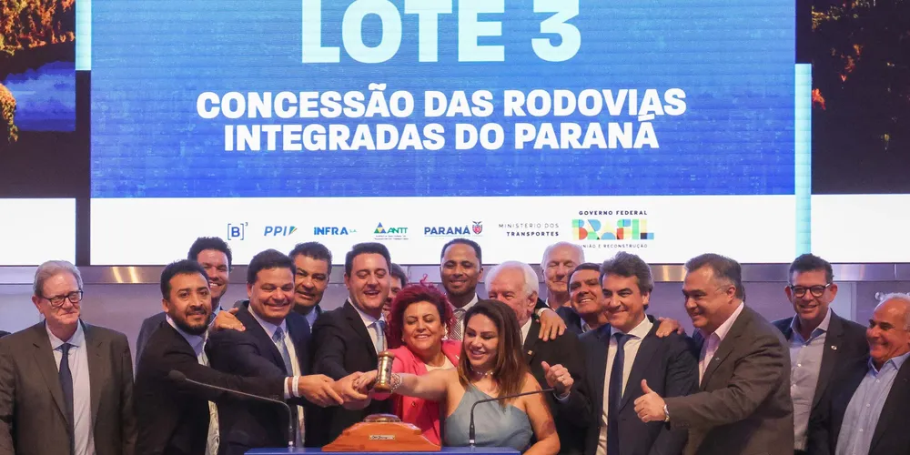 Dayane Sovinski esteve no leilão, que aconteceu na última quinta-feira (12)