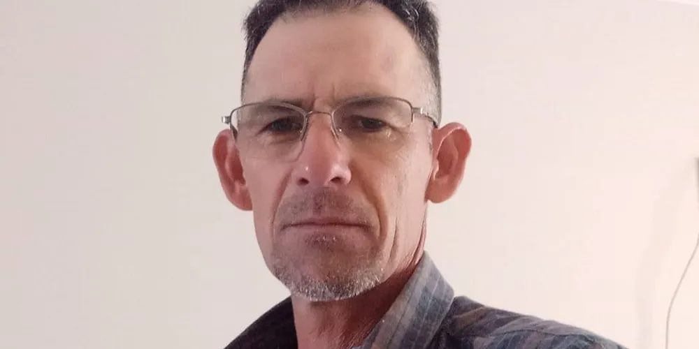 Dirceu dos Santos Carneiro, de 48 anos, é a vítima do acidente