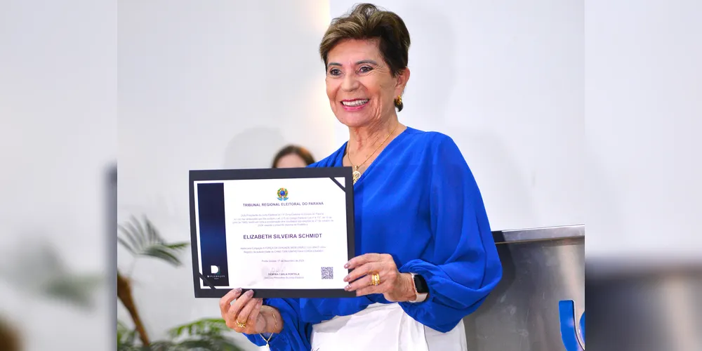 Prefeita reeleita em Ponta Grossa, Elizabeth Schmidt (União Brasil), recebeu o diploma nesta terça-feira (17)