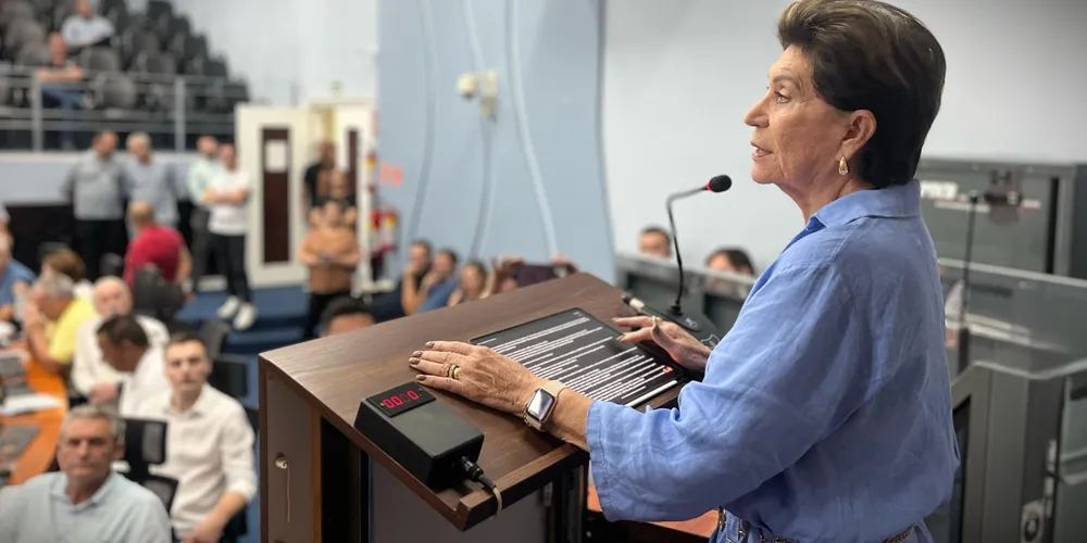 Prefeita discursou na sessão de abertura dos trabalhos Legislativos em 2025