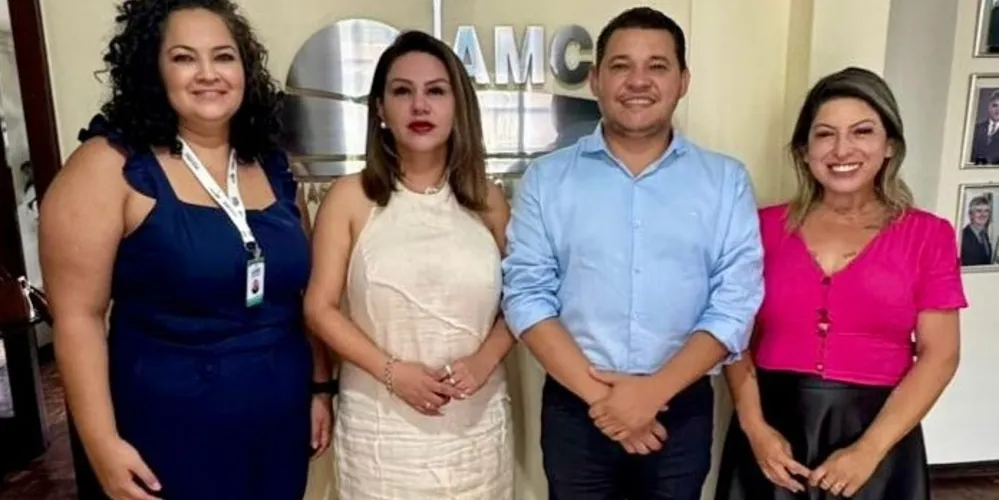Equipe administrativa se reuniu com a presidente eleita