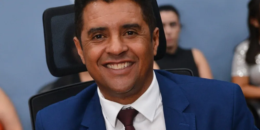 Fabio Silva (Republicanos) cumpre seu primeiro mandato como vereador de Ponta Grossa