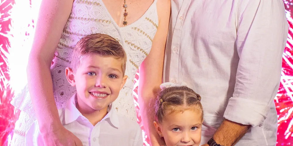 Fabio Artero, Elaine Pontarolo Artero e seus filhos Pedro Pontarolo Artero e Sofia Pontarolo Artero