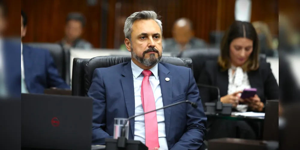 Fabio Oliveira foi um dos deputados que entrou com a ação