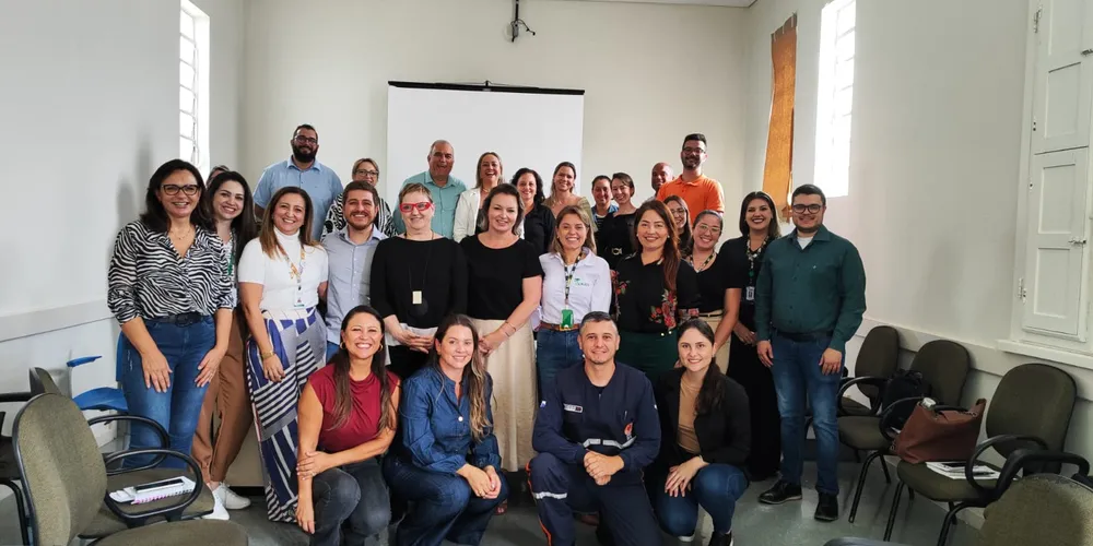 Encontro reuniu representantes do Cosems-PR, do CimSaúde, do CimSamu e de gestores da 3ª RS.