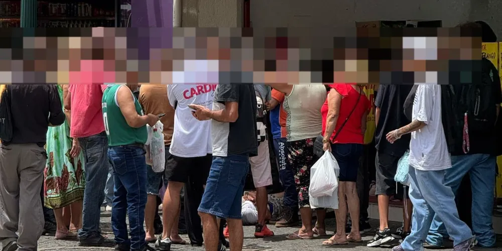 Vários populares foram flagrados na situação