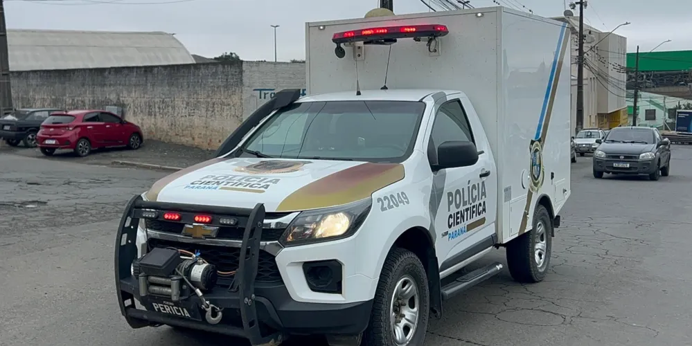 O IML e a criminalística foram solicitados para os procedimentos cabíveis, assim como o recolhimento do corpo