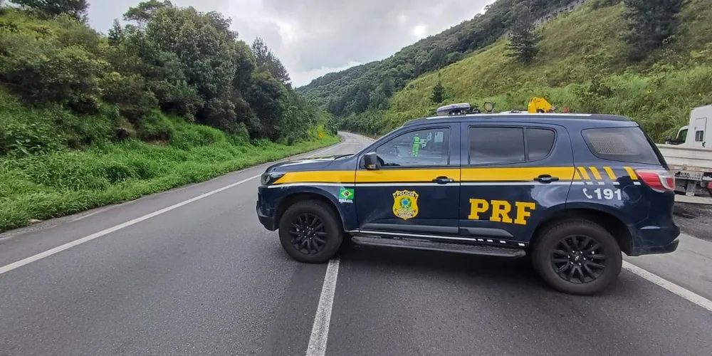Bloqueio acontece no KM 137, em Balsa Nova