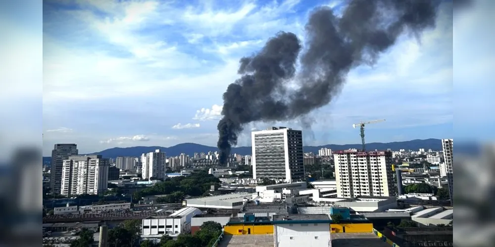 Grande fumaça foi visualizada no céu de São Paulo