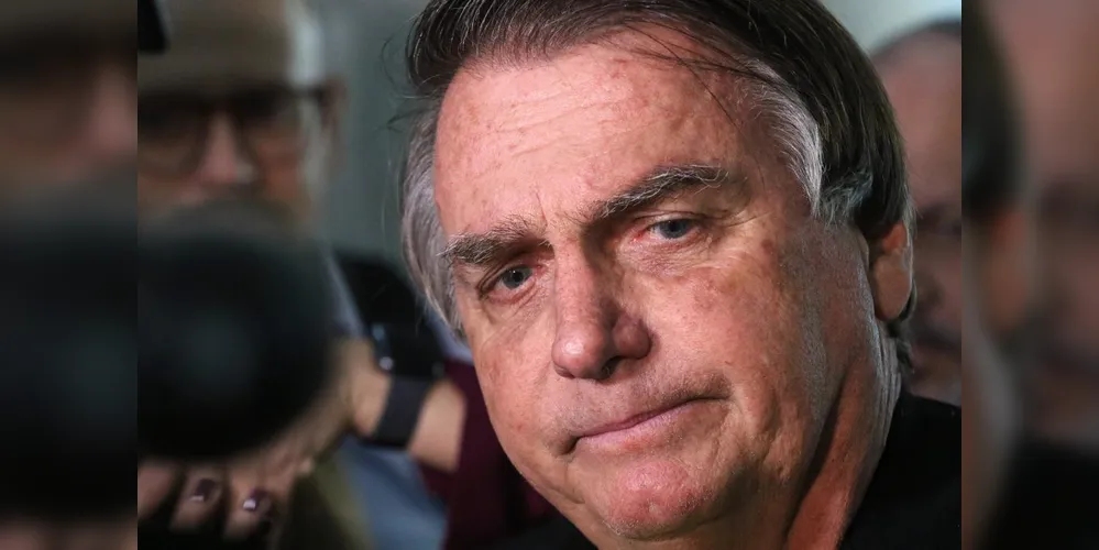 Jair Bolsonaro afirma que Lei da Ficha Limpa serve apenas para perseguir a direita