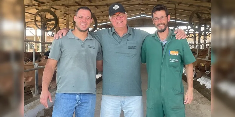 Na propriedade Sitio do Urso, estão presentes Felipe (filho de Francisco), Francisco e Ariel (veterinário)