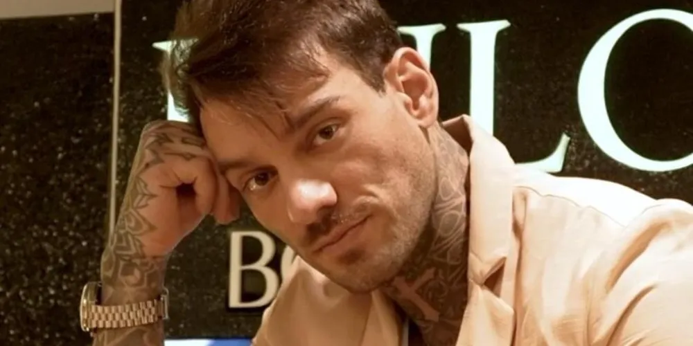 Vídeos foi publicado no perfil do cantor no TikTok