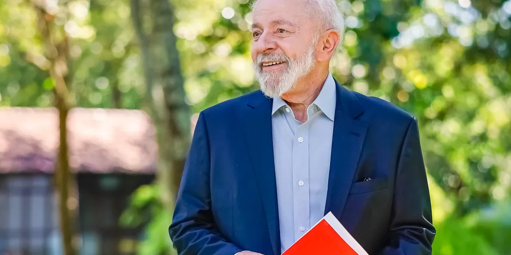 Pesquisa vem após o governo sofrer com a crise da Pix e ver a inflação dos alimentos disparar