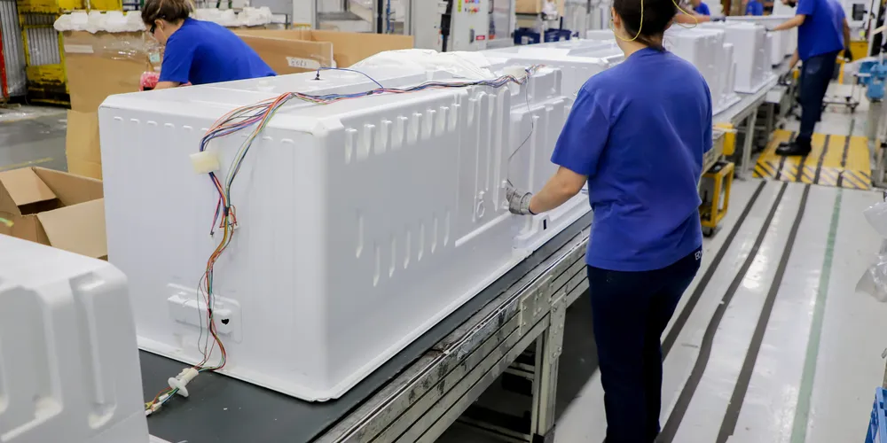 Entre as vagas ofertadas que não exigem experiência está auxiliar de linha de produção