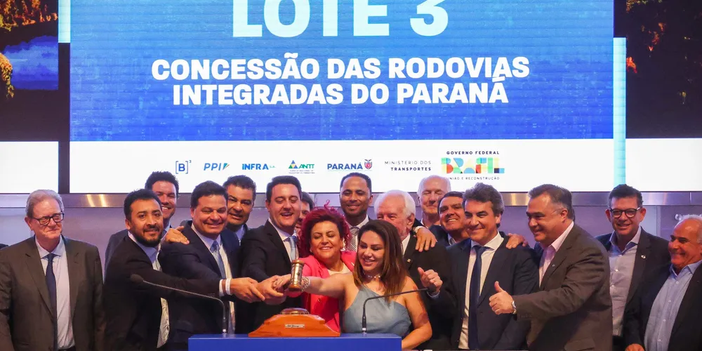Lideranças políticas 'bateram o martelo' na Bolsa de Valores
