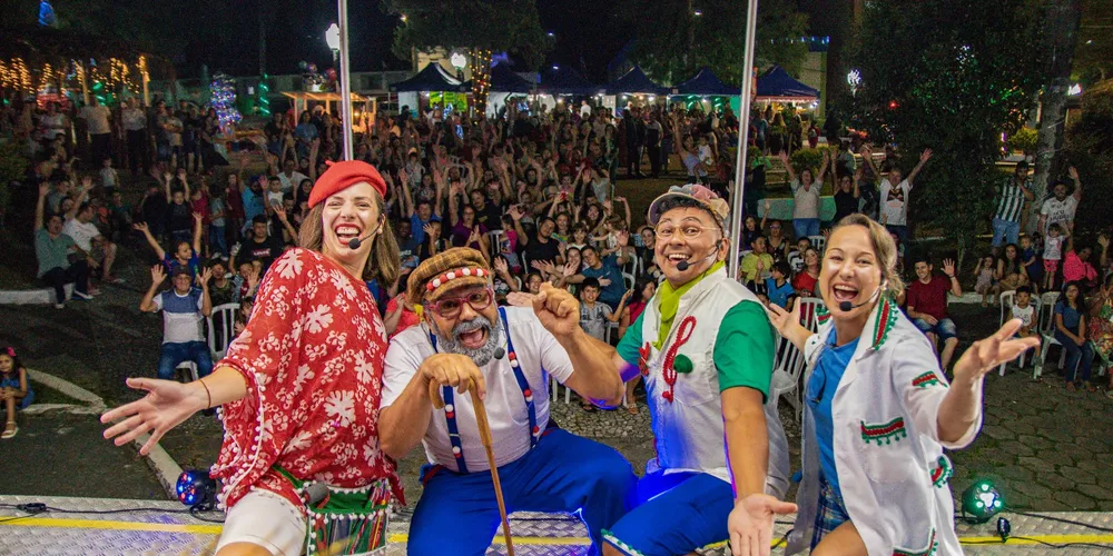 A presença do Papai Noel e personagens também está garantida criando uma atmosfera natalina cheia de encanto