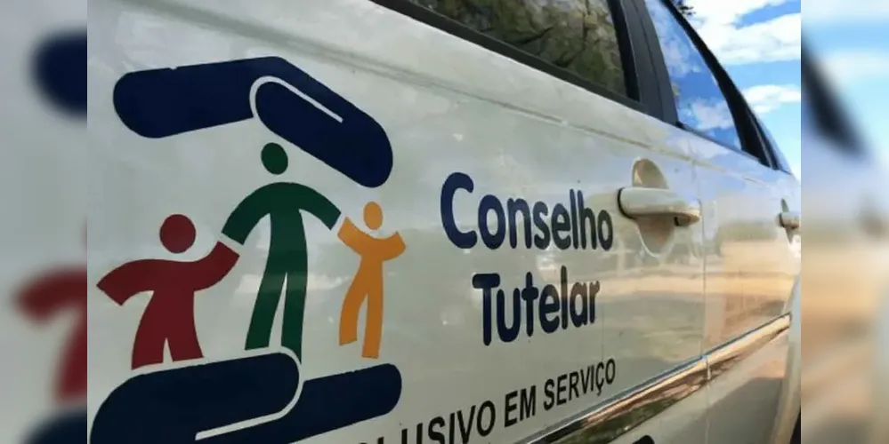 Mãe estava bebendo com filhos de 3 e 4 anos