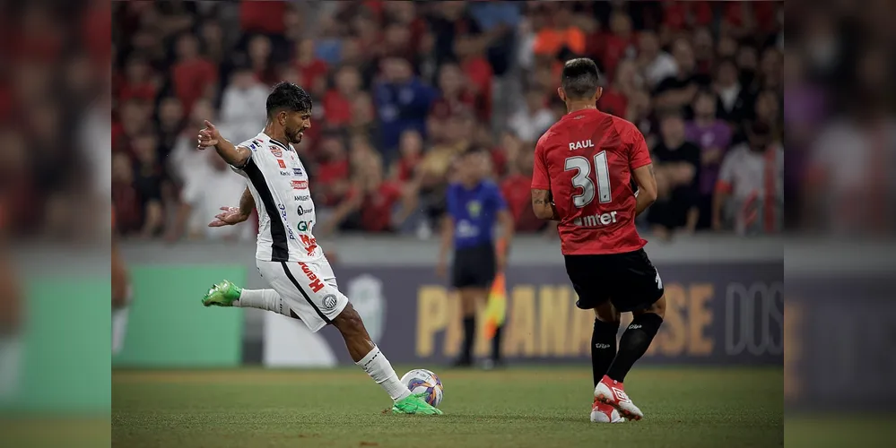 Partida aconteceu na Ligga Arena, em Curitiba