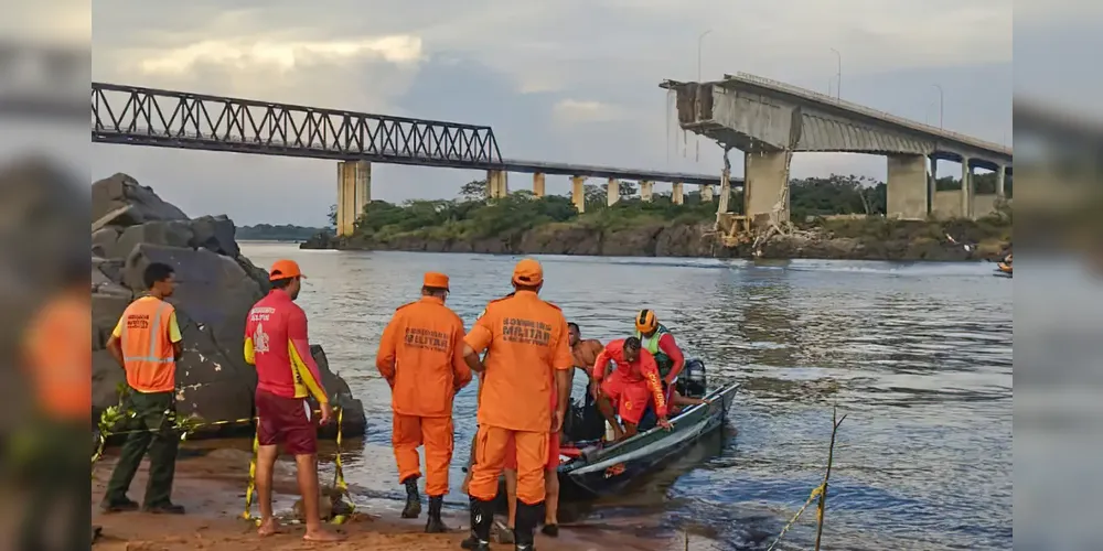 Queda da ponte aconteceu no último domingo (22)