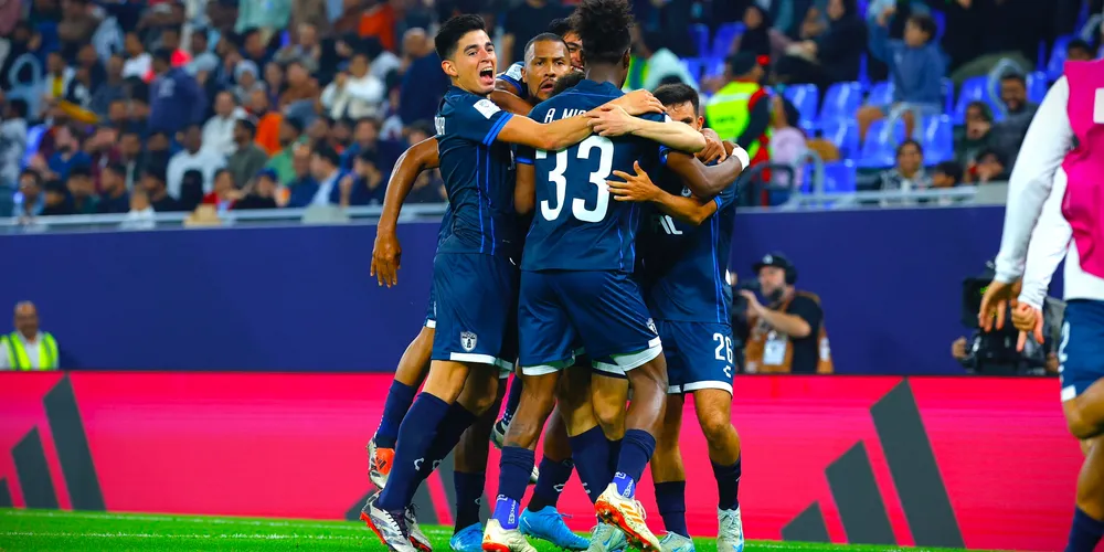 Gols foram marcados por Oussama, Deossa e Rondón