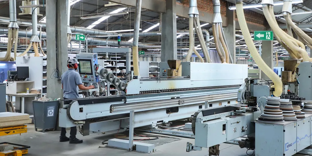 Paraná fecha 2024 com 4ª maior economia, desemprego em baixa e alta capacidade de pagamento