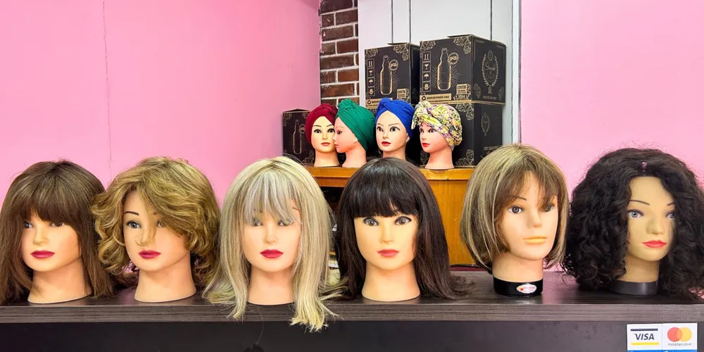 Para uma peruca são necessários 12 metros de cabelo. Por isso, toda doação é bem-vinda