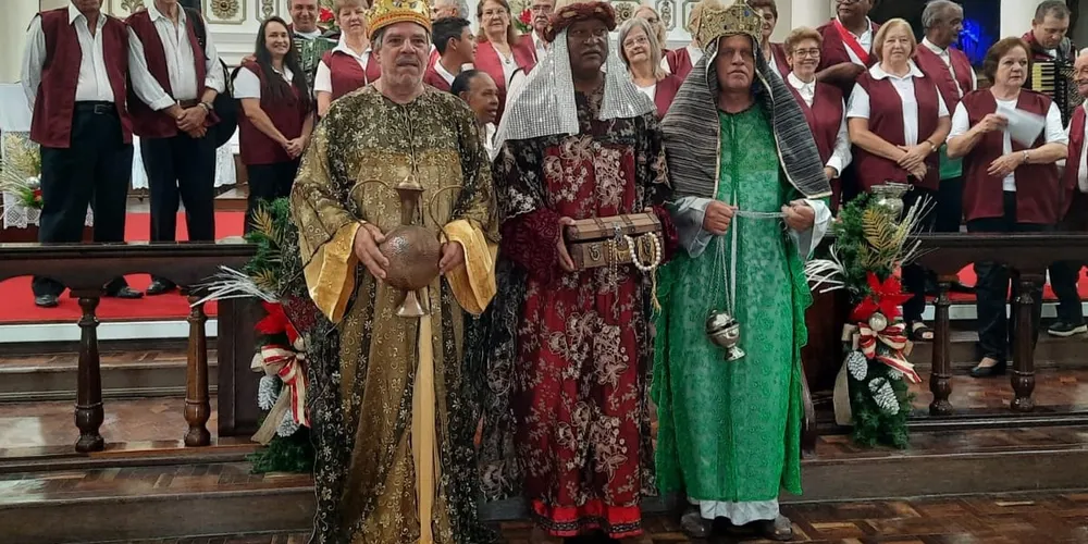 Caravana visitou a Igreja Matriz Sant'Ana e a Paróquia São Judas Tadeu no domingo (05)