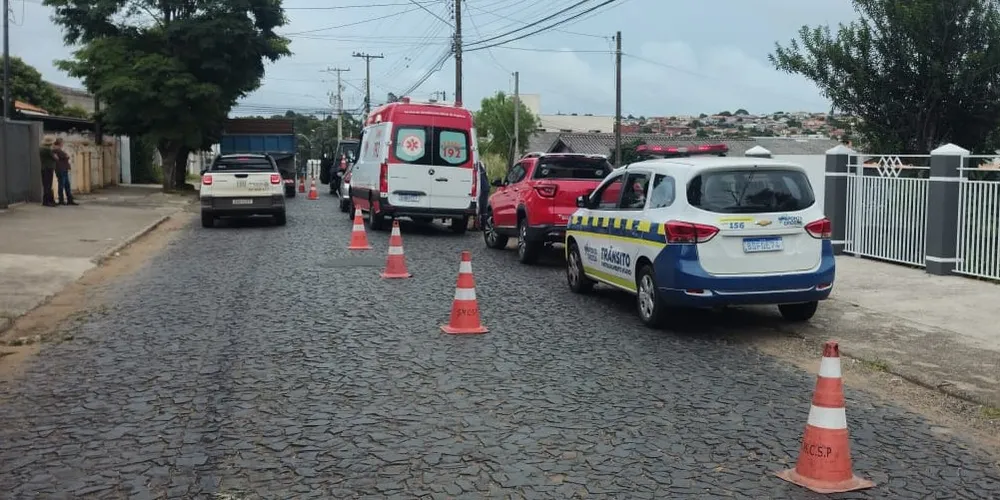 Equipes de segurança e de socorro foram ao local da ocorrência