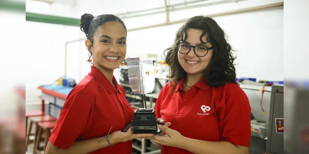 Participantes da equipe MinervaBots