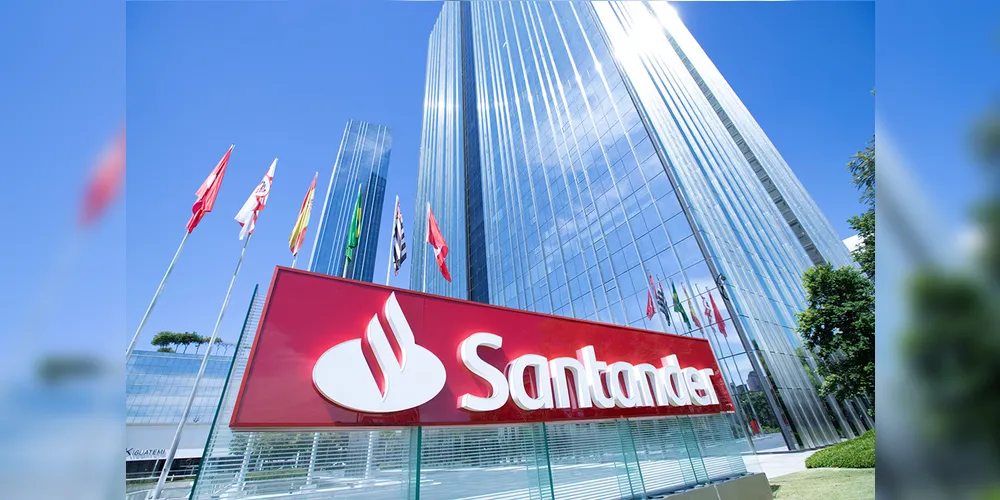 Para participar do processo seletivo do Programa de Estágio do Santander é necessário estar cursando a partir do segundo semestre da graduação de bacharel ou tecnólogo