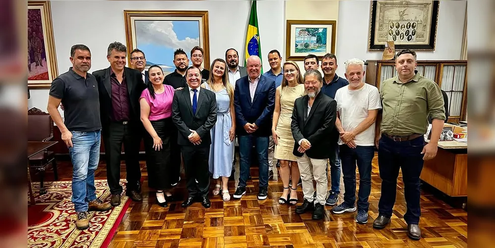 Fernanda Sardanha se reuniu com representantes da ADETEC