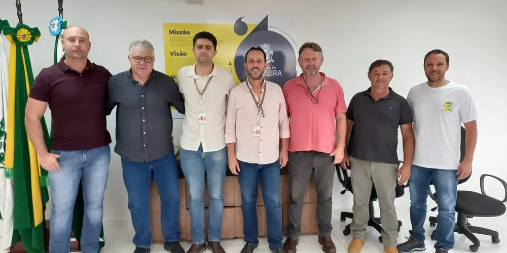 Representantes da Copel se encontraram com o prefeito e o presidente da Câmara de Palmeira