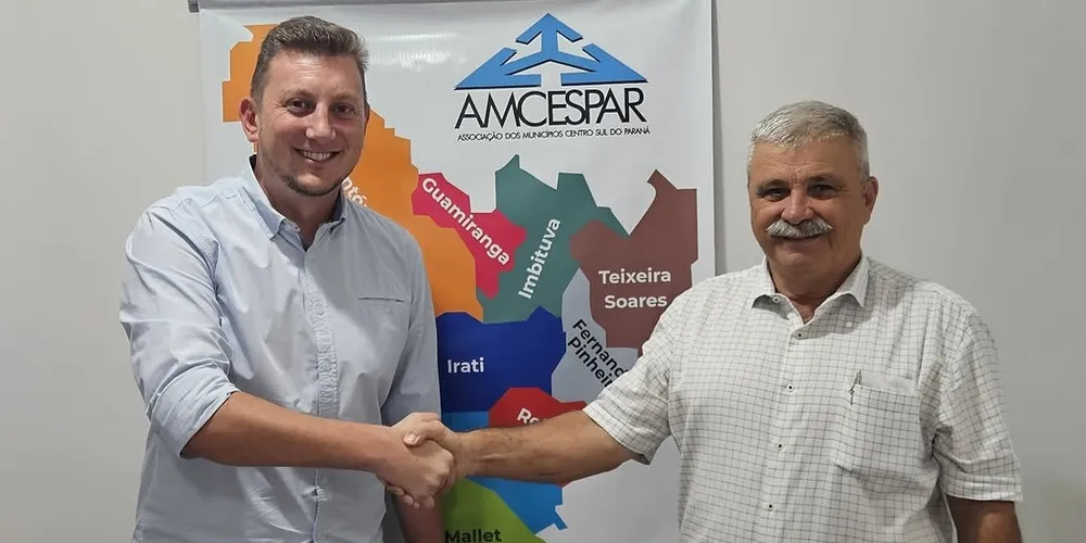 Leandro Jasinski assume a presidência no lugar do ex-prefeito de Irati, Jorge Derbli.