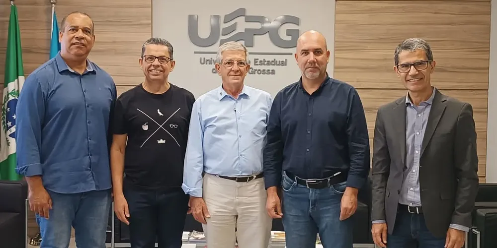 O objetivo do encontro foi tratar sobre a manutenção de cursos no Campus do município