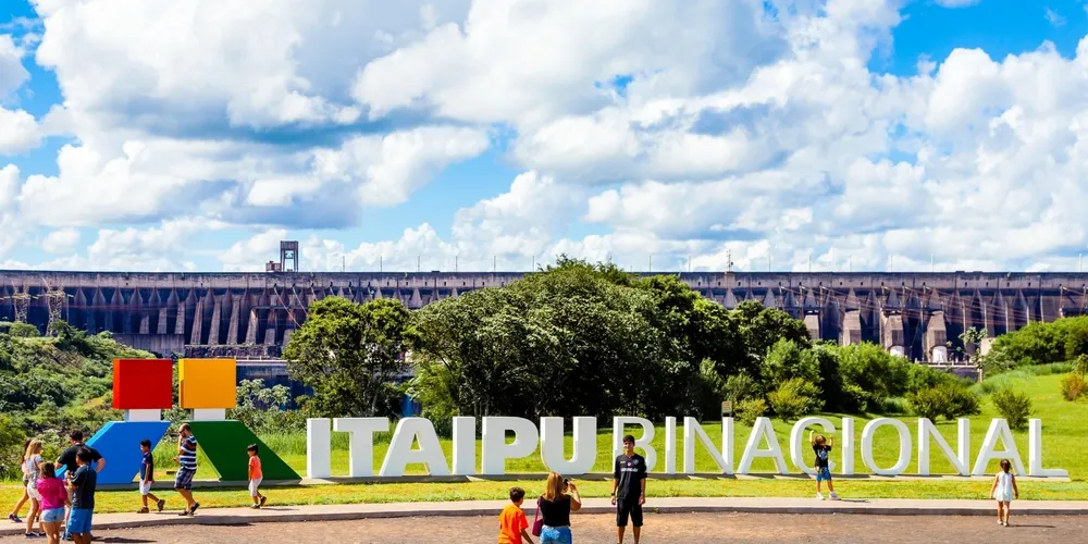Itaipu deverá receber milhares de turistas entre a última semana de 2024 e a primeira semana de 2025