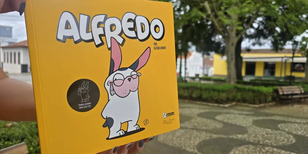 A obra apresenta o dia-a-dia de Alfredo, um cachorro da raça bulldog que faz parte da família do ilustrador